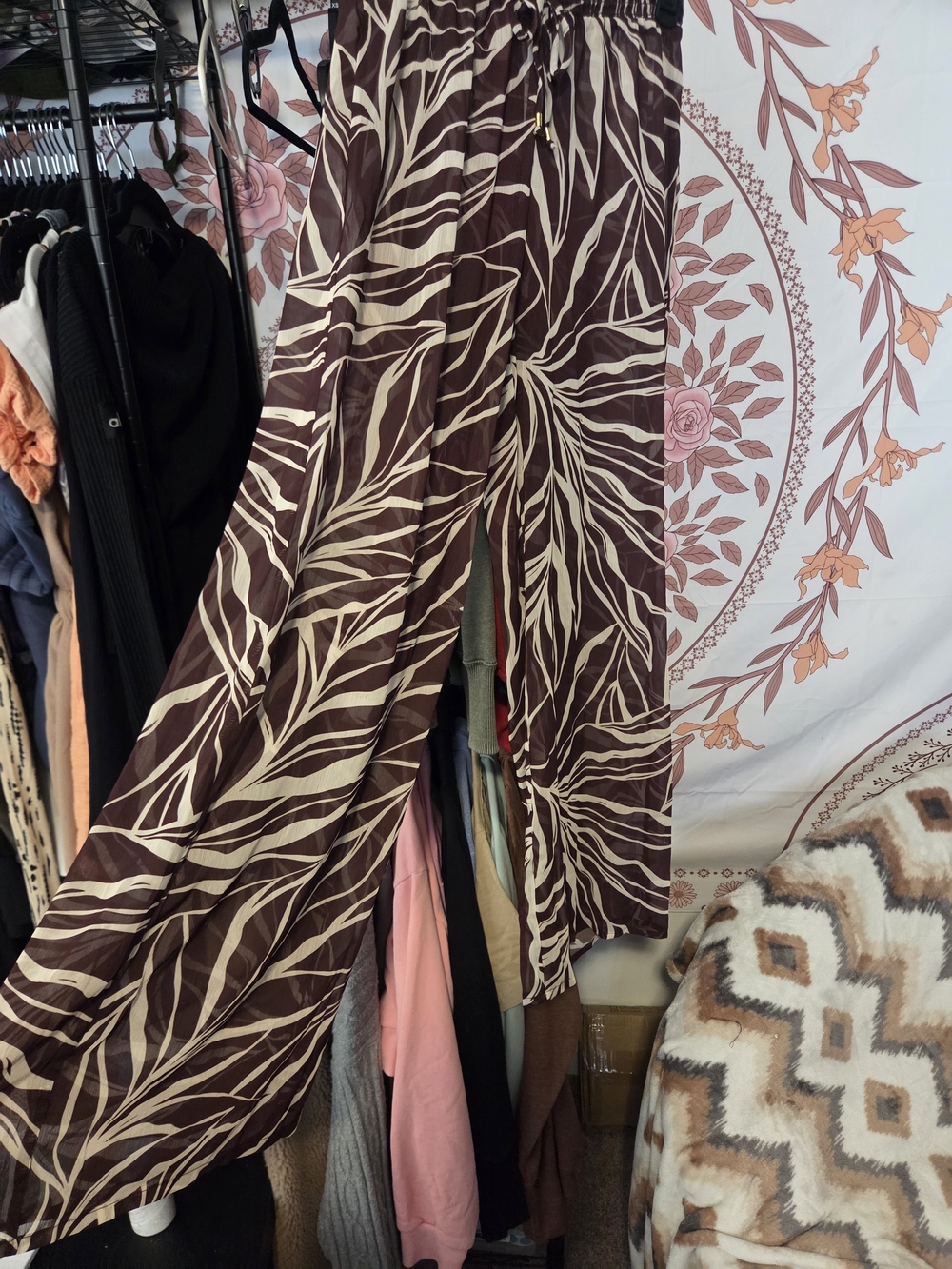 Time and Tru Brown and Cream Leaf-Print Wide Leg Pants